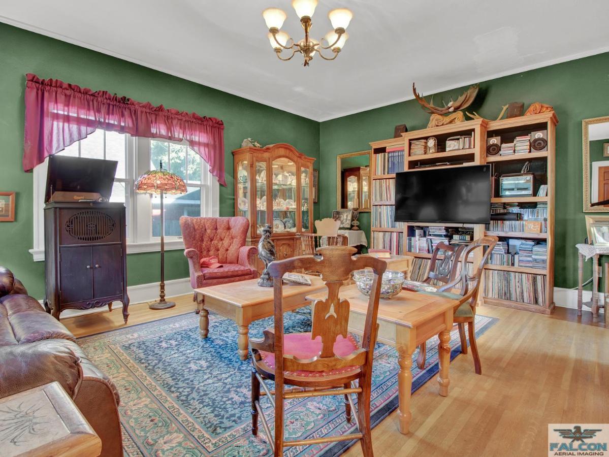 Robins Nest Bed&Breakfast Cody Exterior foto