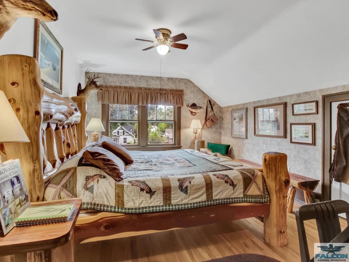 Robins Nest Bed&Breakfast Cody Exterior foto