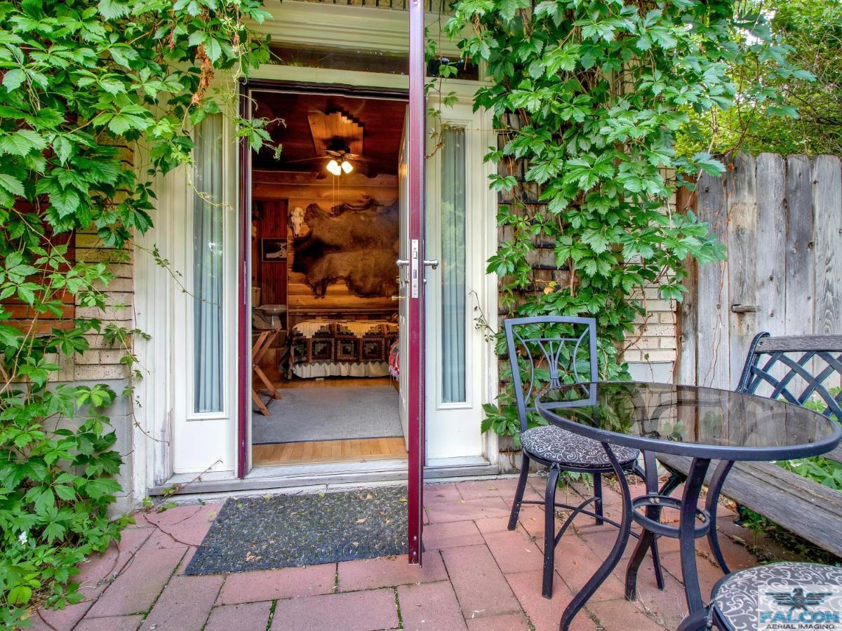 Robins Nest Bed&Breakfast Cody Exterior foto